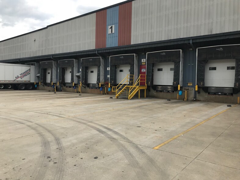 More Photos Of 101 Michelin Dr, Laurens Distribution For Sale