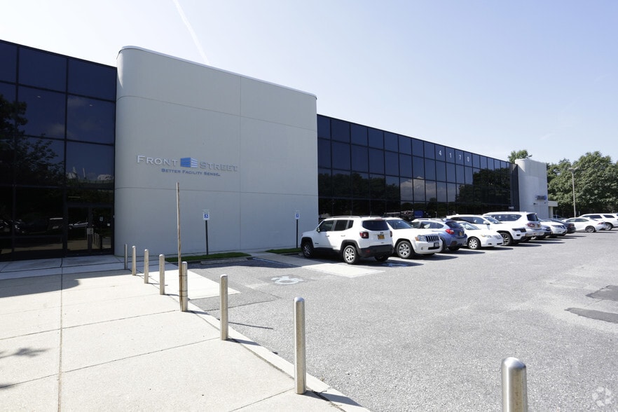 Primary Photo Of 4170 Veterans Memorial Hwy, Bohemia Office For Lease