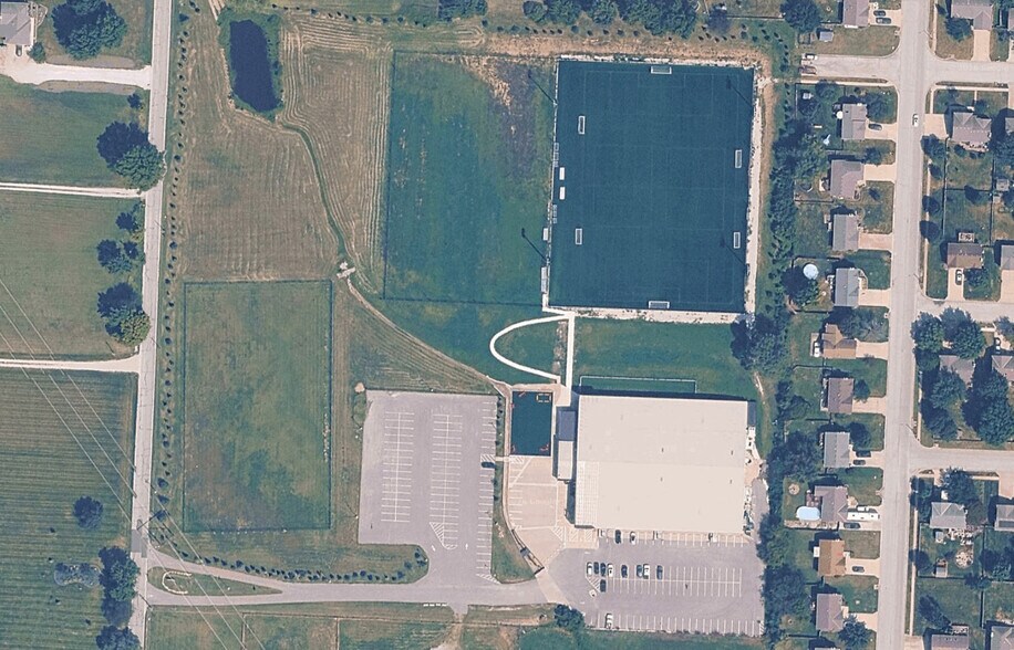 More Photos Of 707 Doc Henry Rd, Greenwood Sports And Entertainment For Sale