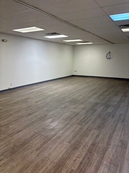 More Photos Of 1711 S Broad St, Philadelphia Office For Sale