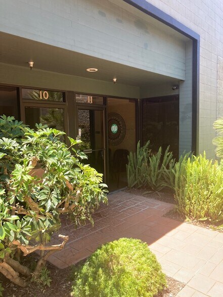 More Photos Of 4848 Colt St, Ventura Manufacturing For Sale