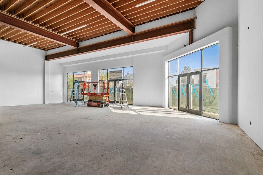 More Photos Of 5933 Vineland Ave, North Hollywood Storefront For Lease