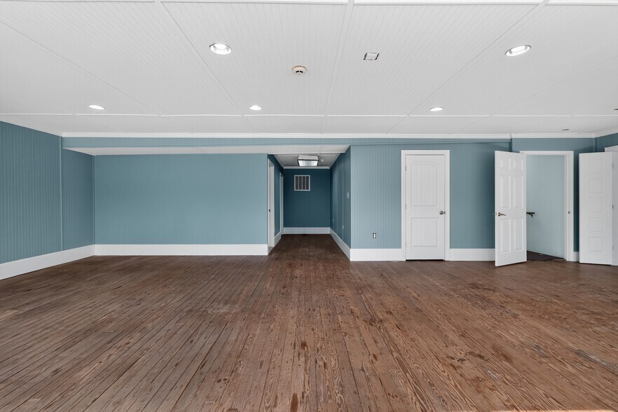 More Photos Of 1512 Garner Rd, Raleigh Warehouse For Lease