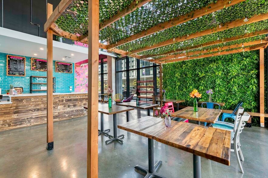 More Photos Of 500 W Broadway, Long Beach Apartments For Lease