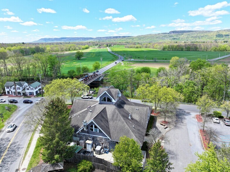 More Photos Of 3 Main St, New Paltz Restaurant For Sale