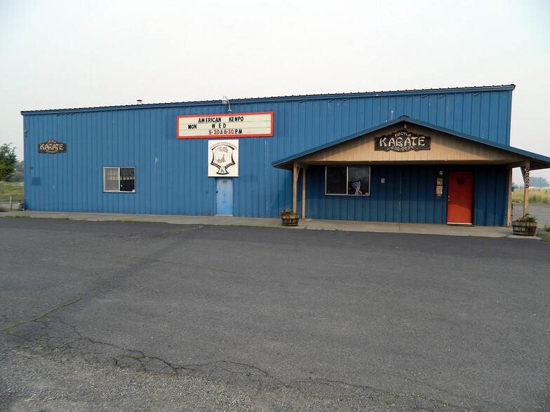 More Photos Of 5225 Washburn Way, Klamath Falls Warehouse For Sale