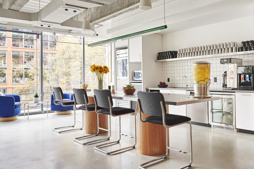 More Photos Of 1701 Rhode Island Ave NW, Washington Coworking Space