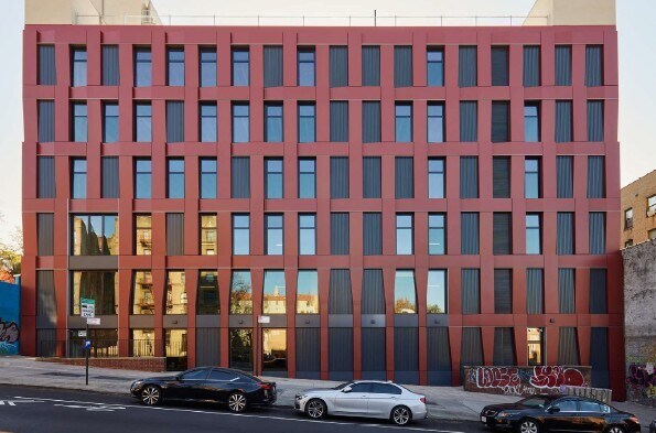 More Photos Of 200 W Tremont Ave, Bronx Schools For Lease