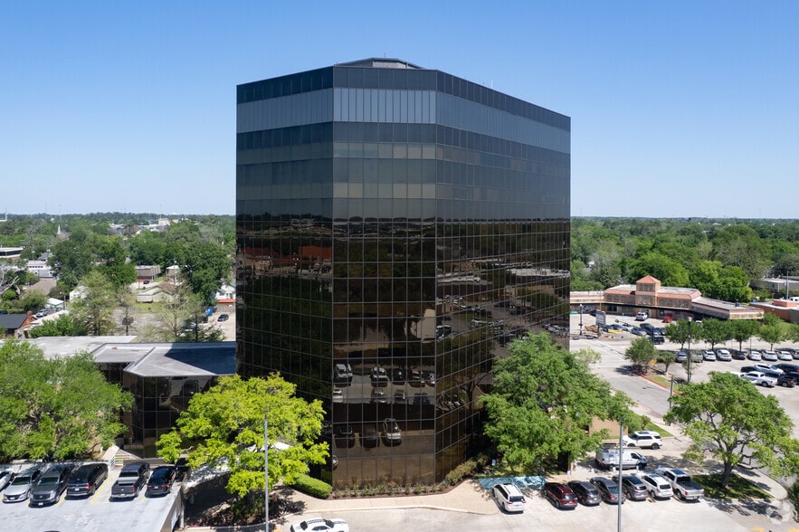 More Photos Of 2615 Calder Ave, Beaumont Office For Lease