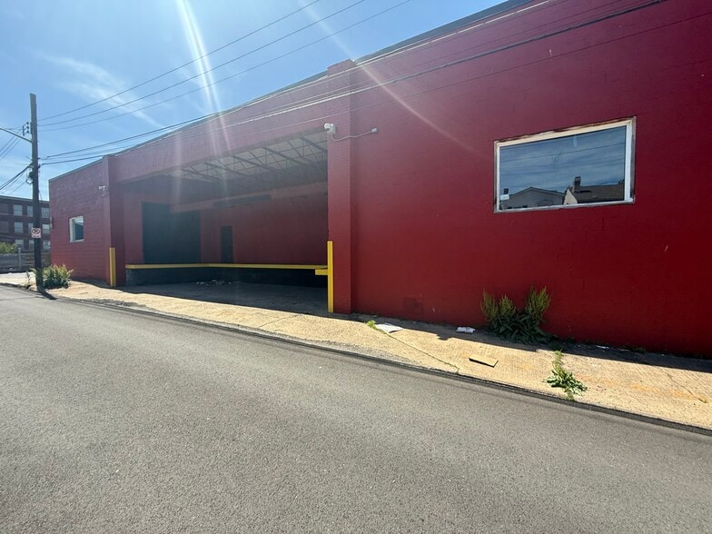 More Photos Of 4920 Harrison St, Pittsburgh Warehouse For Lease