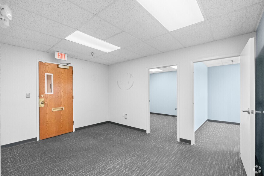 More Photos Of 6196 Oxon Hill Rd, Oxon Hill Medical For Lease