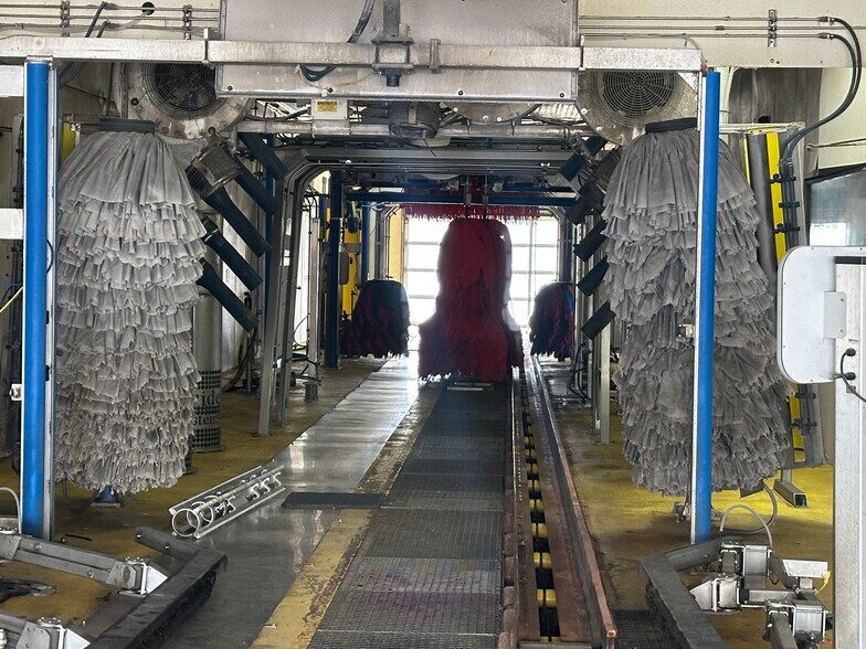 More Photos Of 3340 Church St, Stevens Point Carwash For Sale