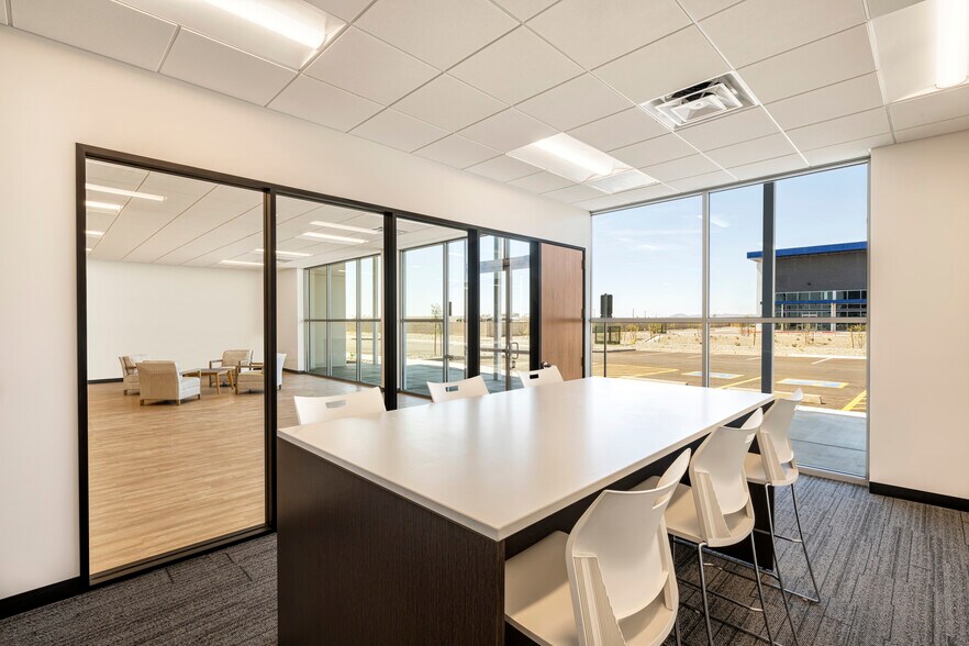 More Photos Of 12815 W Northern Ave, Glendale Unknown For Lease