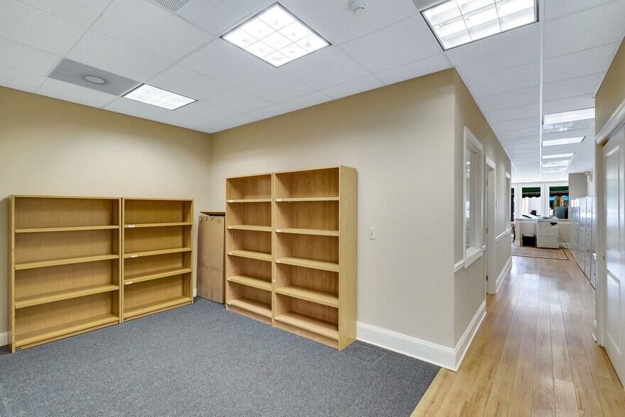 More Photos Of 124 S York Rd, Hatboro Office For Sale