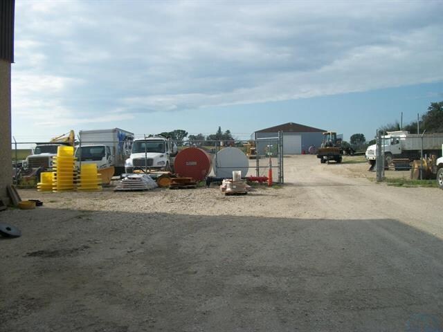 More Photos Of 5047 Iowa 3, Cherokee Office For Sale