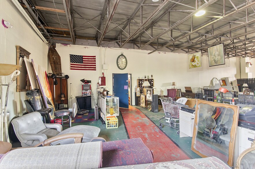 More Photos Of 117-137 Hughlett Ave, Cocoa General Retail For Sale