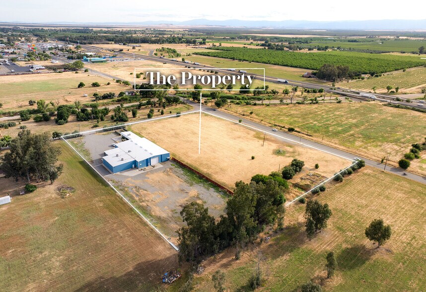 More Photos Of 2120 Loleta Ave, Corning Warehouse For Sale