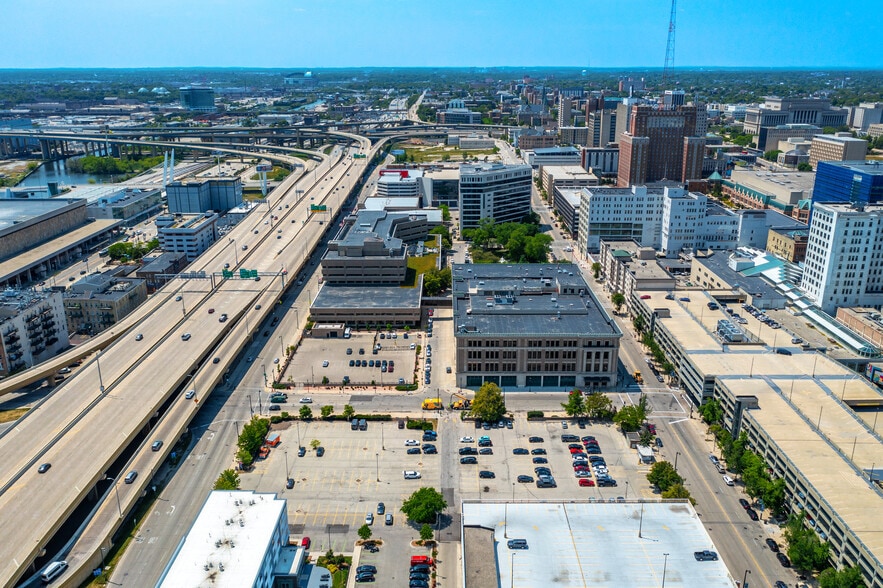 More Photos Of 191 Michigan, Milwaukee Land For Sale