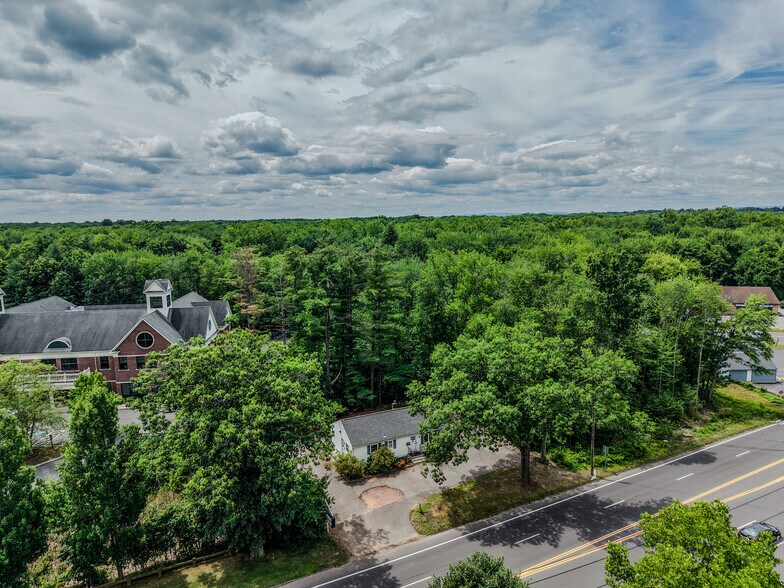 More Photos Of 88 Hazard Ave, Enfield Office For Sale