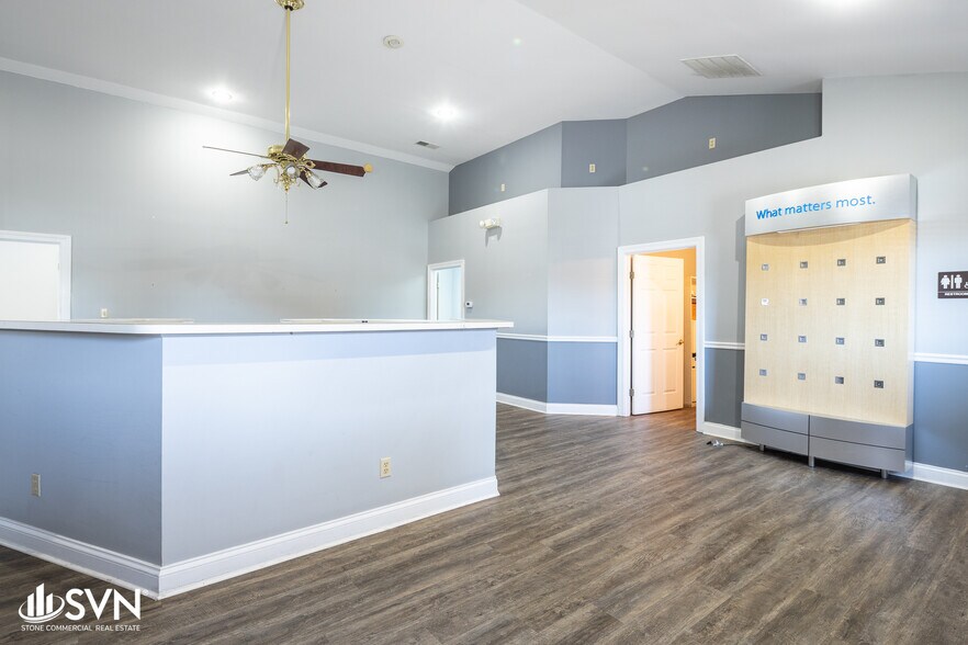 More Photos Of 328 Highland Park Dr, Richmond Office For Lease