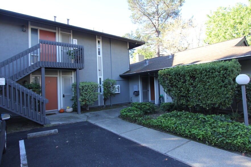 More Photos Of 1920 Camino Verde, Walnut Creek Apartments For Sale