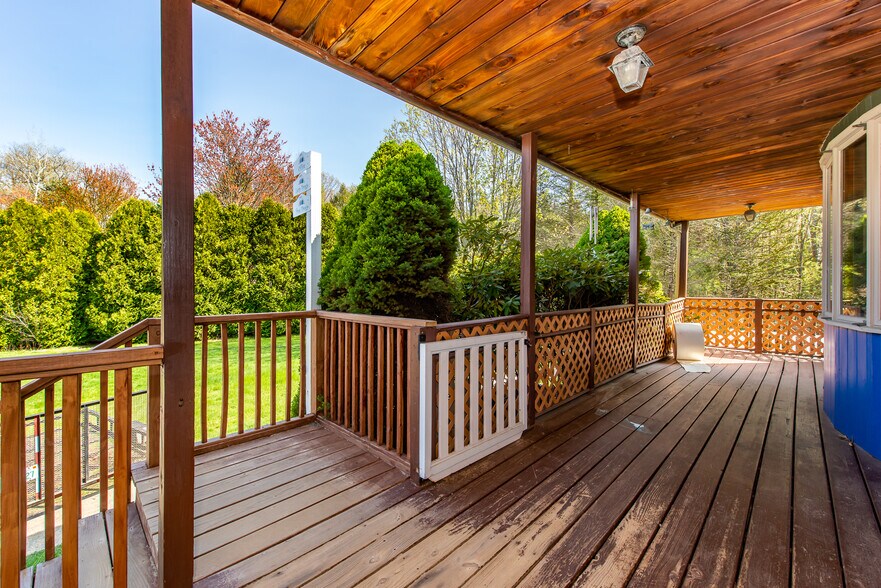 More Photos Of 105 Durham Rd, Dover Daycare Center For Sale