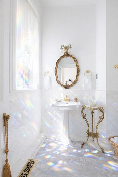 More Photos Of 11 E Main St, Winters Office Residential For Lease