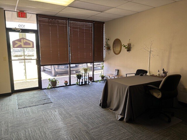 More Photos Of 611 W State Highway 6, Waco Medical For Lease
