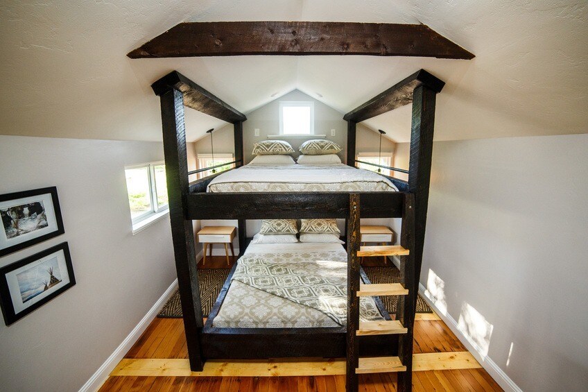 More Photos Of 59424 CO-69, Hillside Hotel For Sale