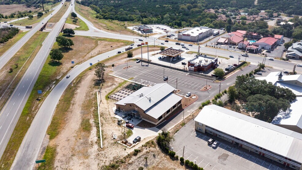 More Photos Of 2132 Sidney Baker St, Kerrville Land For Sale