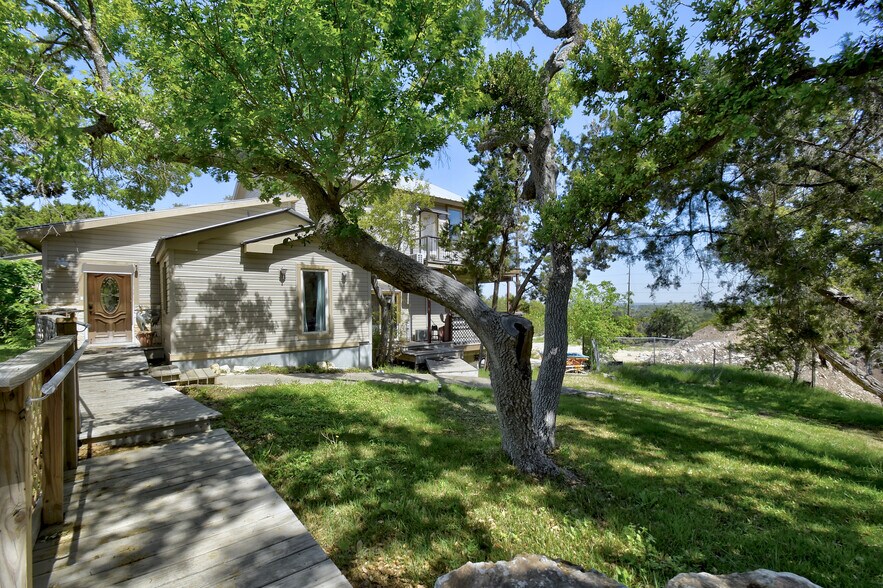 More Photos Of 1340 Hinch Dr, New Braunfels Apartments For Sale
