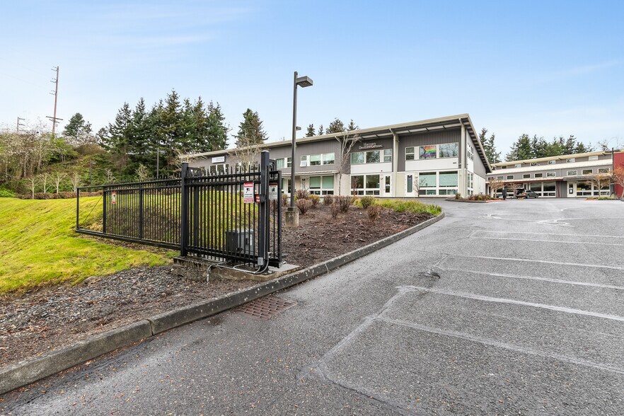 More Photos Of 905 Squalicum Way, Bellingham Flex For Sale
