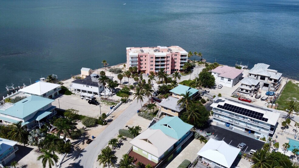 More Photos Of 1 Kyle Way S, Marathon Apartments For Sale