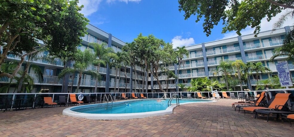 More Photos Of 4900 Powerline Rd, Fort Lauderdale Hotel For Sale