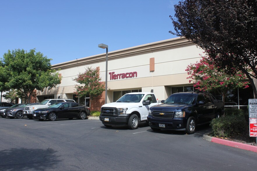 More Photos Of 50 Goldenland Ct, Sacramento Research And Development For Sale