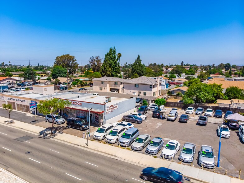 8581 Garden Grove Blvd, Garden Grove, CA 92841 Freestanding For Sale