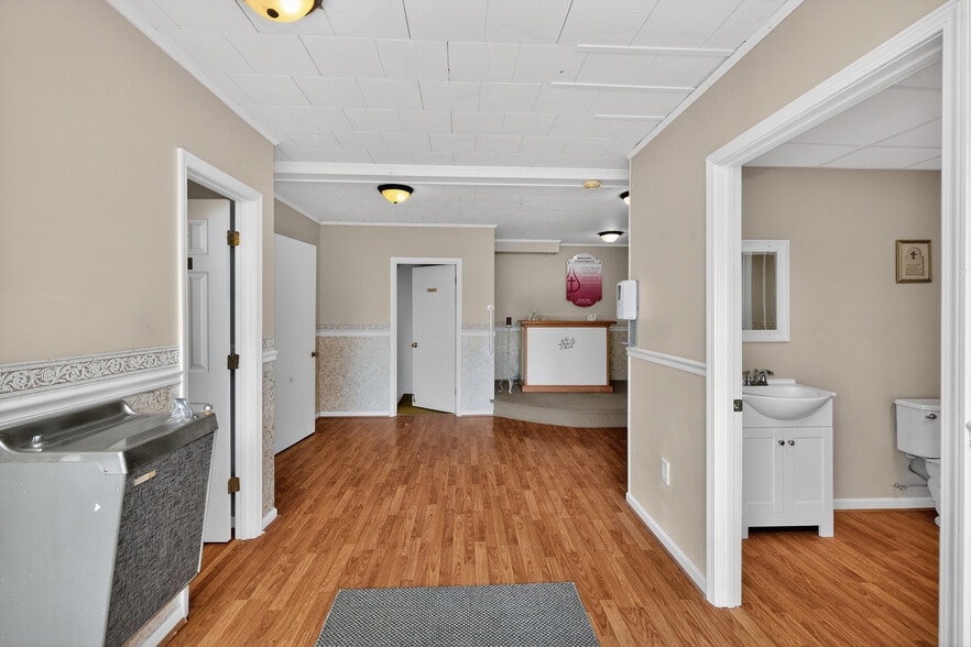 More Photos Of 205 Otter St, Danville Specialty For Sale