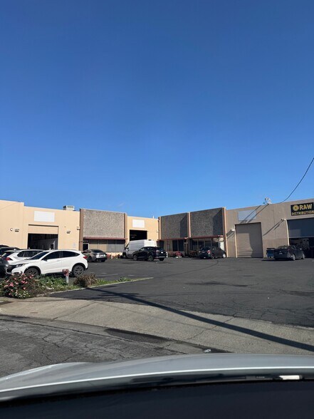 More Photos Of 1605-1619 Abram Ct, San Leandro Manufacturing For Lease
