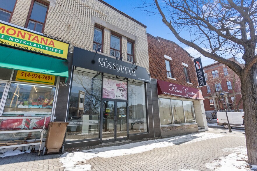 Primary Photo Of 5324-5348 Ch Queen-Mary, Montréal Storefront Retail Office For Lease