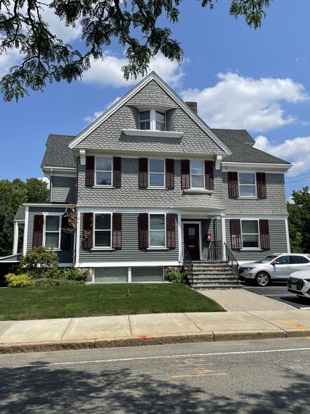 Primary Photo Of 1150 Walnut St, Newton Office For Lease