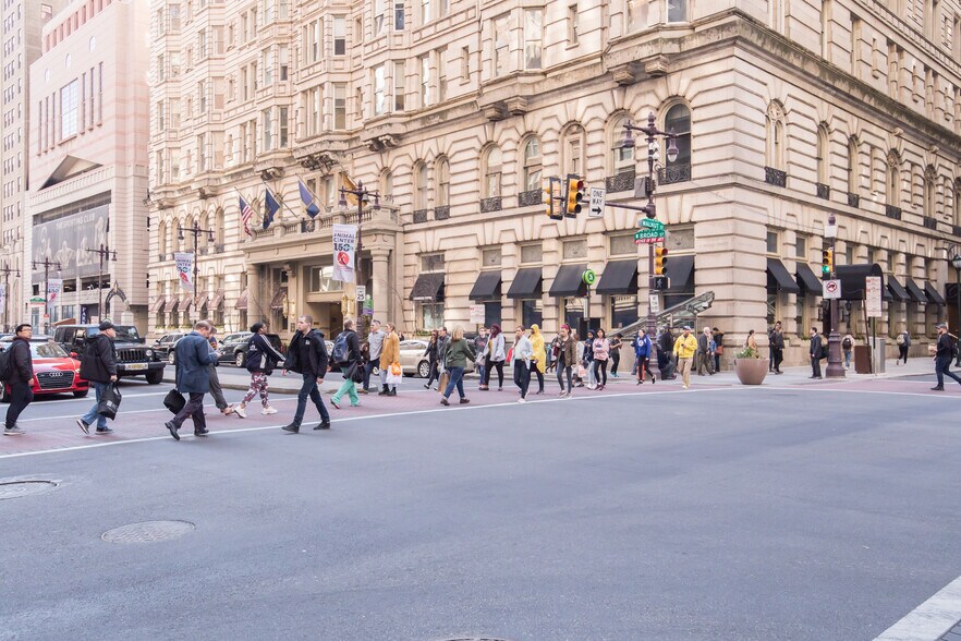 More Photos Of 200 S Broad St, Philadelphia Office For Lease