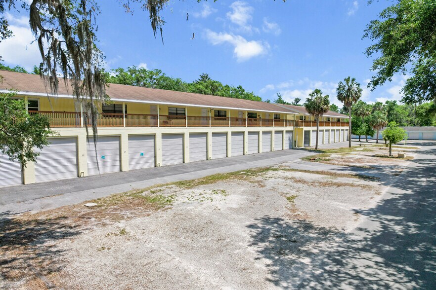 Primary Photo Of 765 N Gardenview Ter, Crystal River Apartments For Sale
