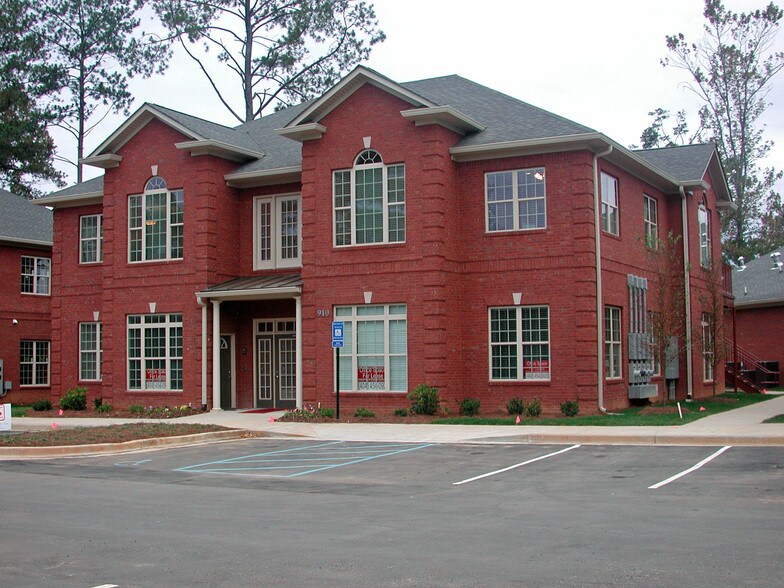 More Photos Of 910 Dannon View, Atlanta Medical For Sale