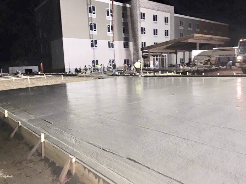 More Photos Of 2000 6th St N, Columbus Hospitality For Sale