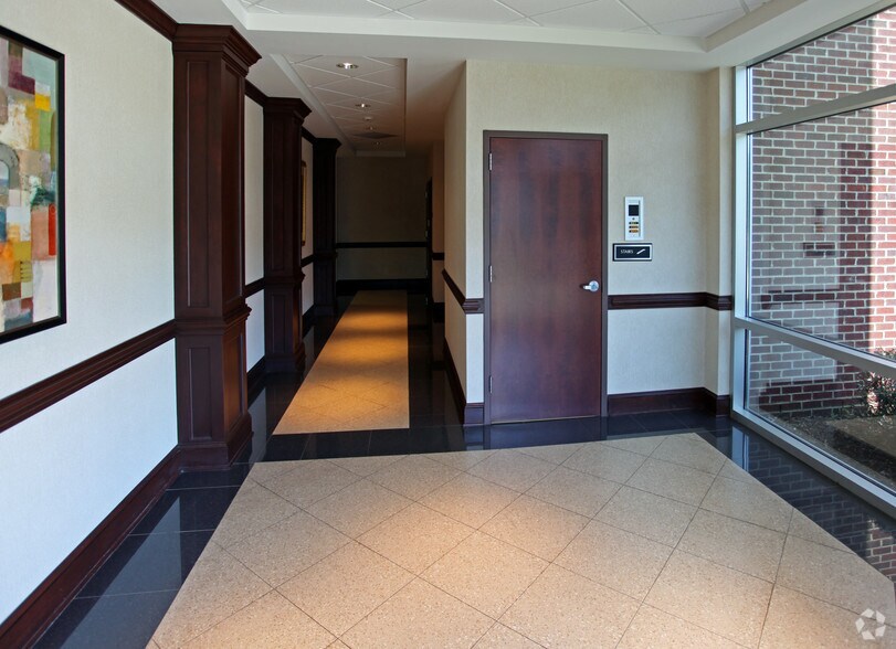 More Photos Of 1033 Wade Ave, Raleigh Office For Sale