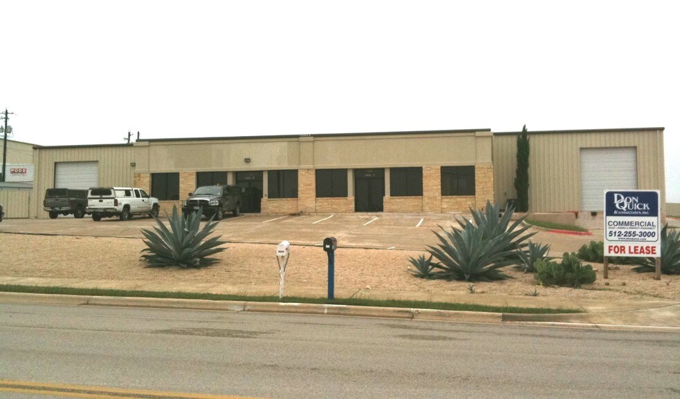 More Photos Of 13419 Immanuel Rd, Pflugerville Warehouse For Lease