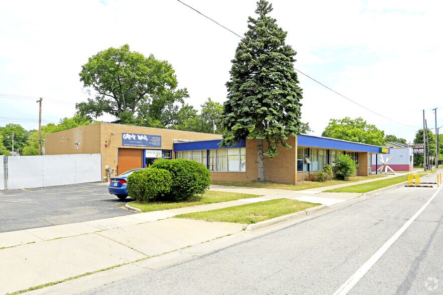 More Photos Of 530 Livernois St, Ferndale General Retail For Lease