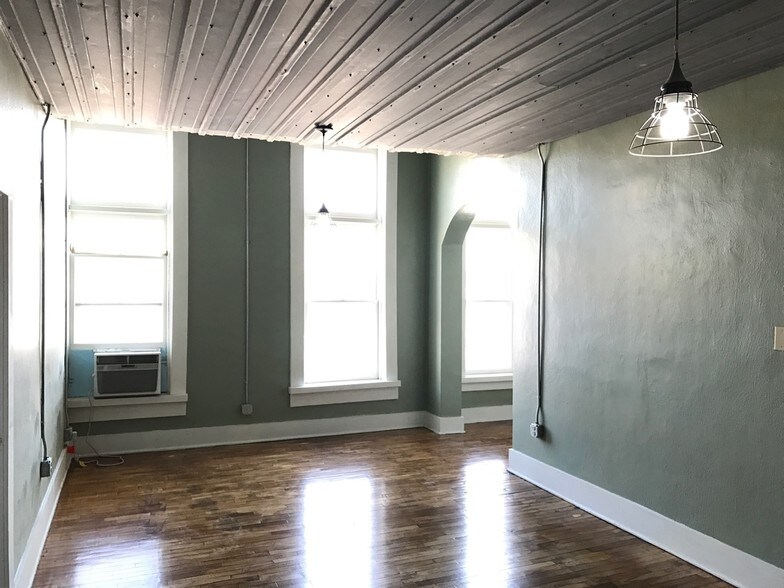 More Photos Of 903 Main St, Trenton Office Residential For Sale