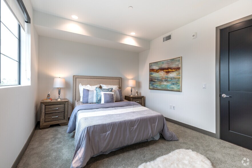 More Photos Of 552 N Hobart Blvd, Los Angeles Apartments For Sale
