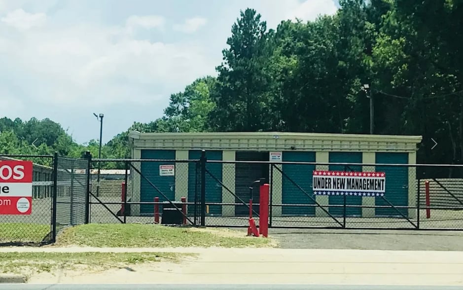 More Photos Of 2726 E 15th St, Panama City Self Storage For Sale